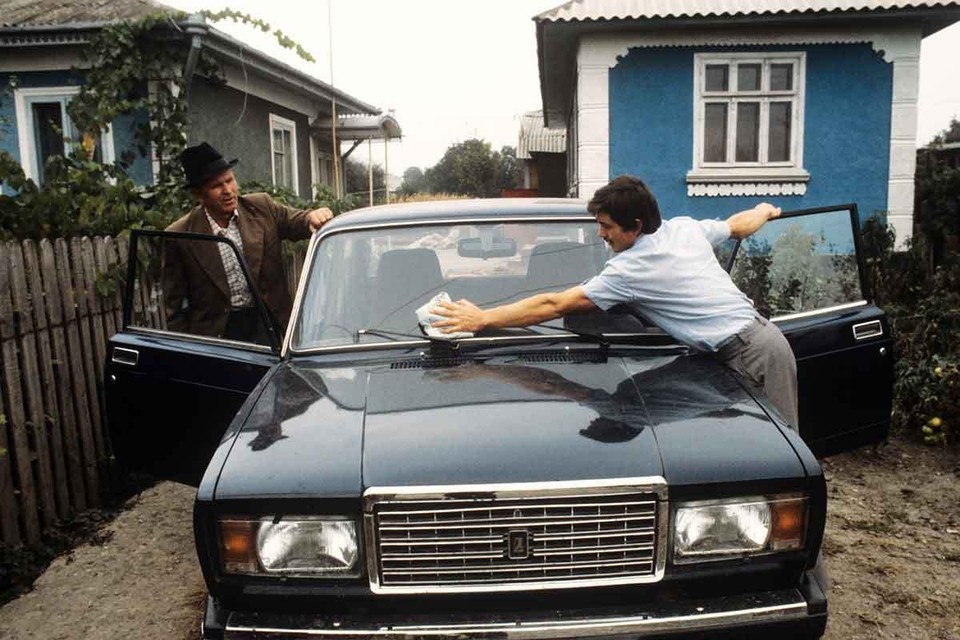    На первом месте – ВАЗ-2107. Легендарная «семерка», снятая с производства еще в 2014 году. Фото: Михаил Потырнике /Фотохроника ТАСС