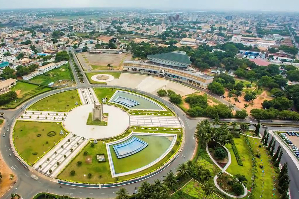    Столица Того Ломе