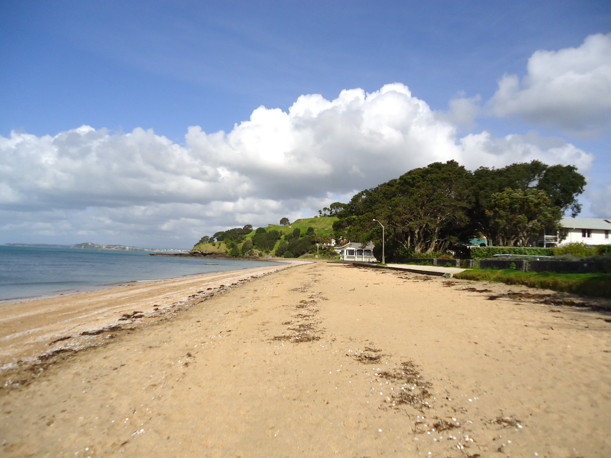 Пляж в Девонпорте — один из лучших в Окленде.