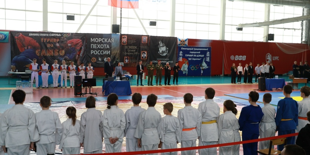 Юбилейный фестиваль единоборств в память о подвиге разведгруппы «Малина» объединил спортсменов разных школ