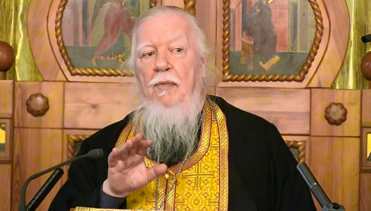 Димитрий Смирнов (07.03.1951 — 21.10.2020 гг.) — протоиерей, церковный и общественный деятель.