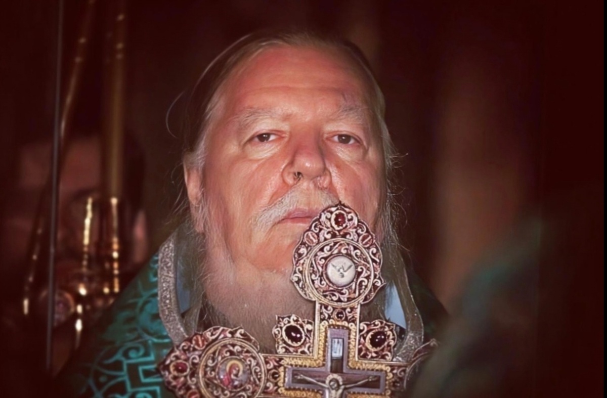 Димитрий Смирнов: «Основная причина того, что мы плохо переносим скорби, что мы привязаны к миру, плоти, еде, одежде и прочей чепухе — это наша гордость и отсутствие в нас смирения».