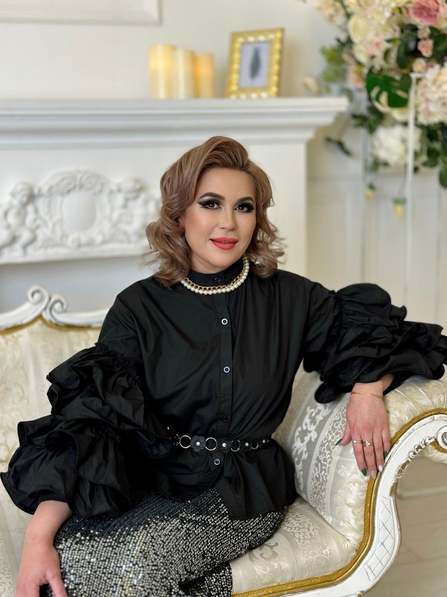     Азалия Вәлиева: йырсы ла, уңған эшҡыуар ҙа