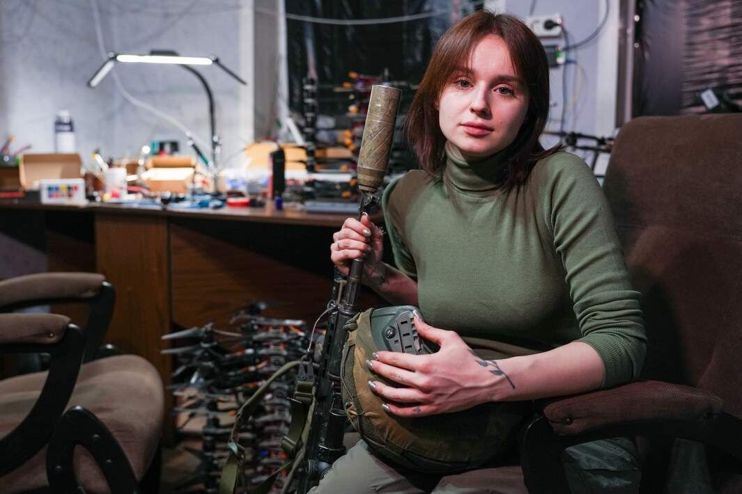Ева — техник БПЛА отряда [командира] Горца спецназа «Ахмат». Фото: ИЗВЕСТИЯ/Сергей Прудников
