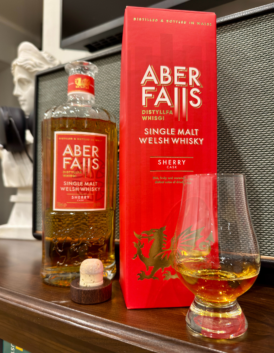 Цвет приятный, но не насыщенный.