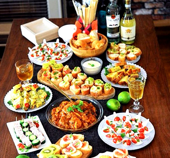 Бюджетное праздничное меню: как накрыть стол без лишних трат