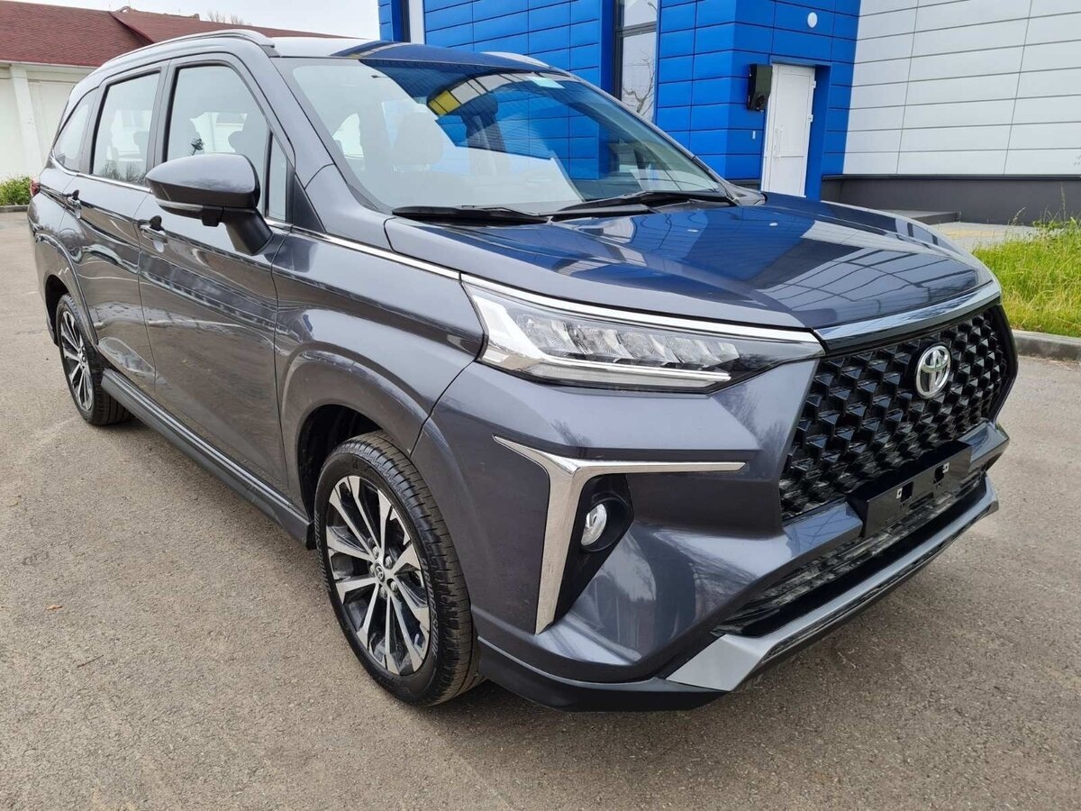 Toyota Veloz. Источник иллюстрации - auto.ru