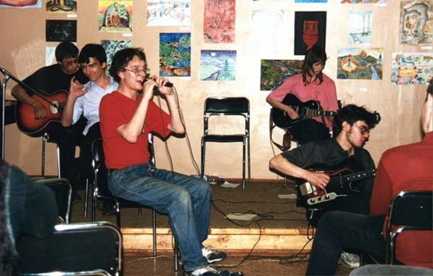 Владислав Селиванов в составе СОЛОМЕННЫХ ЕНОТОВ. Концерт в клубе "Зеркало" (май 2000 г.)