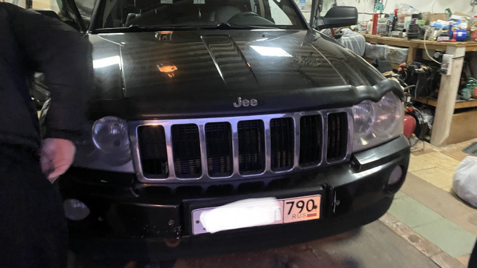 Осмотр Jeep Grand Cherokee 5.7 Hemi. Монстр на V8.