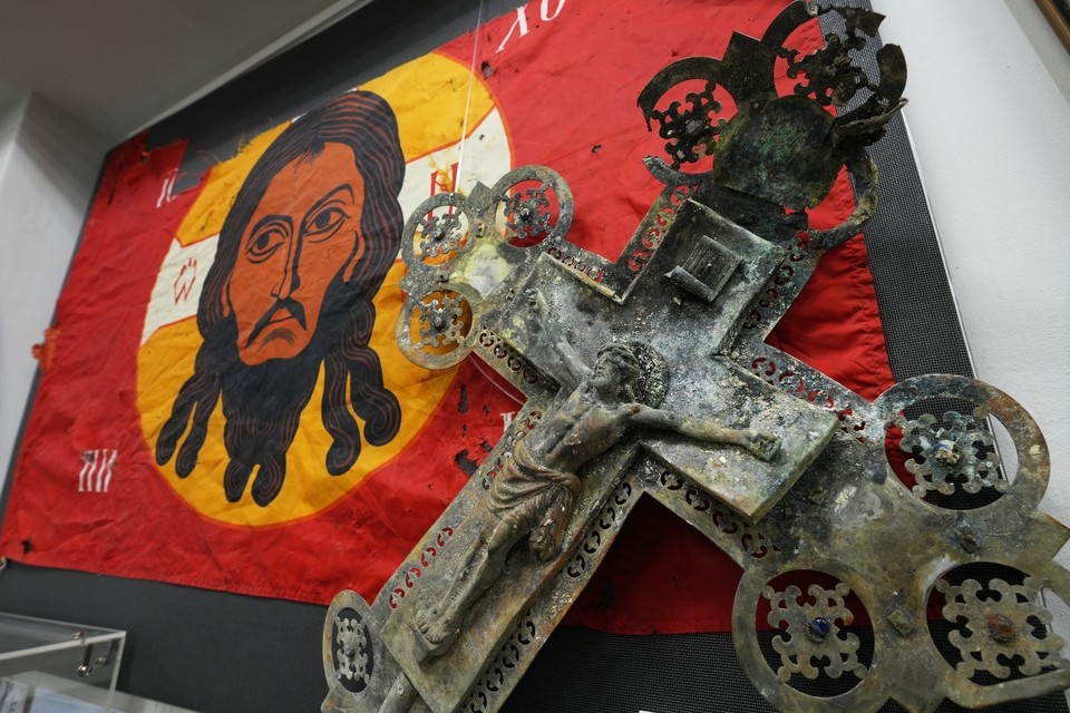    Экспонаты выставки «От курганов до терриконов: Маяки Русского Мира» в Мариуполе Александр ИВАНОВ