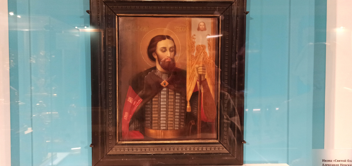 Икона благоверного князя Александра Невского. Листайте дальше