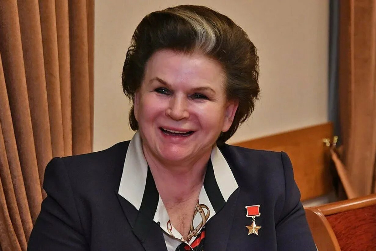 «Ежедневно мне приносят целые мешки писем. И везде люди просят, чтобы им повысили пенсионный возраст», – заявила Терешкова.