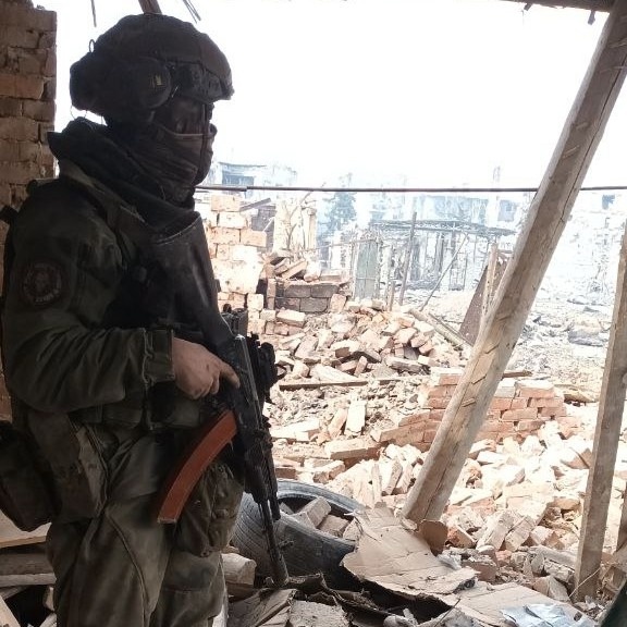 «Из первых рук» Штурмовик/БПЛАшник, из БАРСов в Вагнер и далее