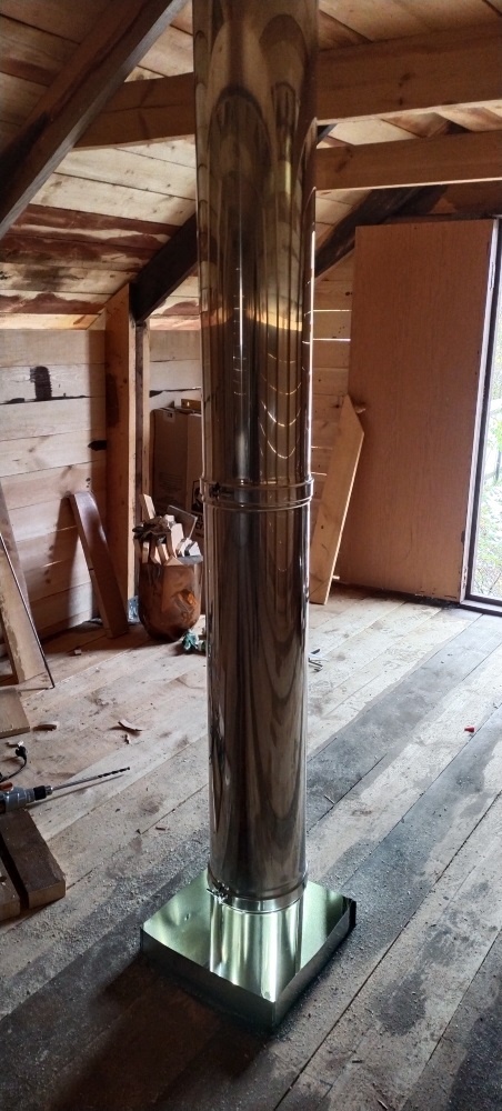 Выход трубы на чердак