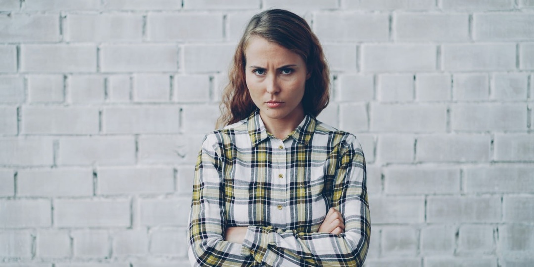 Почему нейтральное выражение лица считывается как негатив