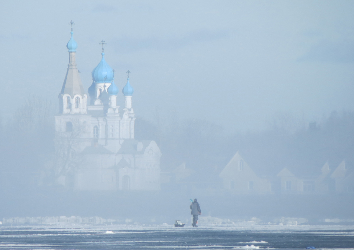 Церковь Петра и Павла в деревне Ветвеник Гдовского района (март 2017 года)