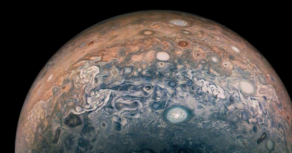 Газовый гигант - наш защитник и добрый учитель.