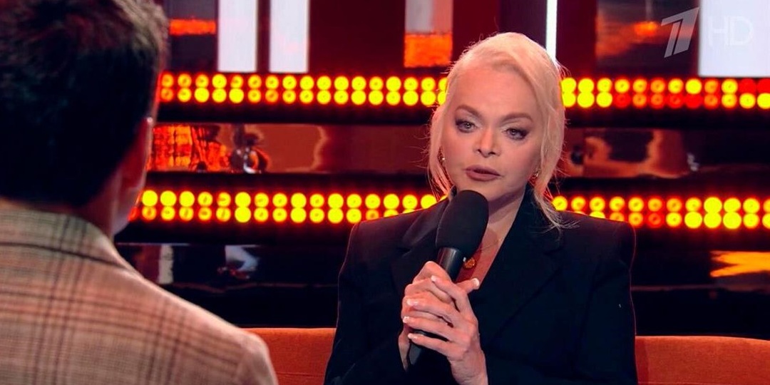 Лариса Долина. Ура! Ее наконец выселили из квартиры! С помощью судебных приставов...