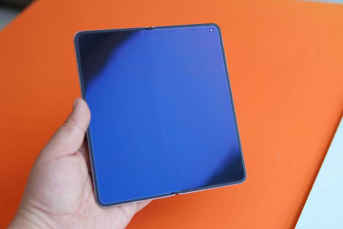    «Невидимая» складка на экране OPPO Find N6 всё-таки есть [ФОТО]