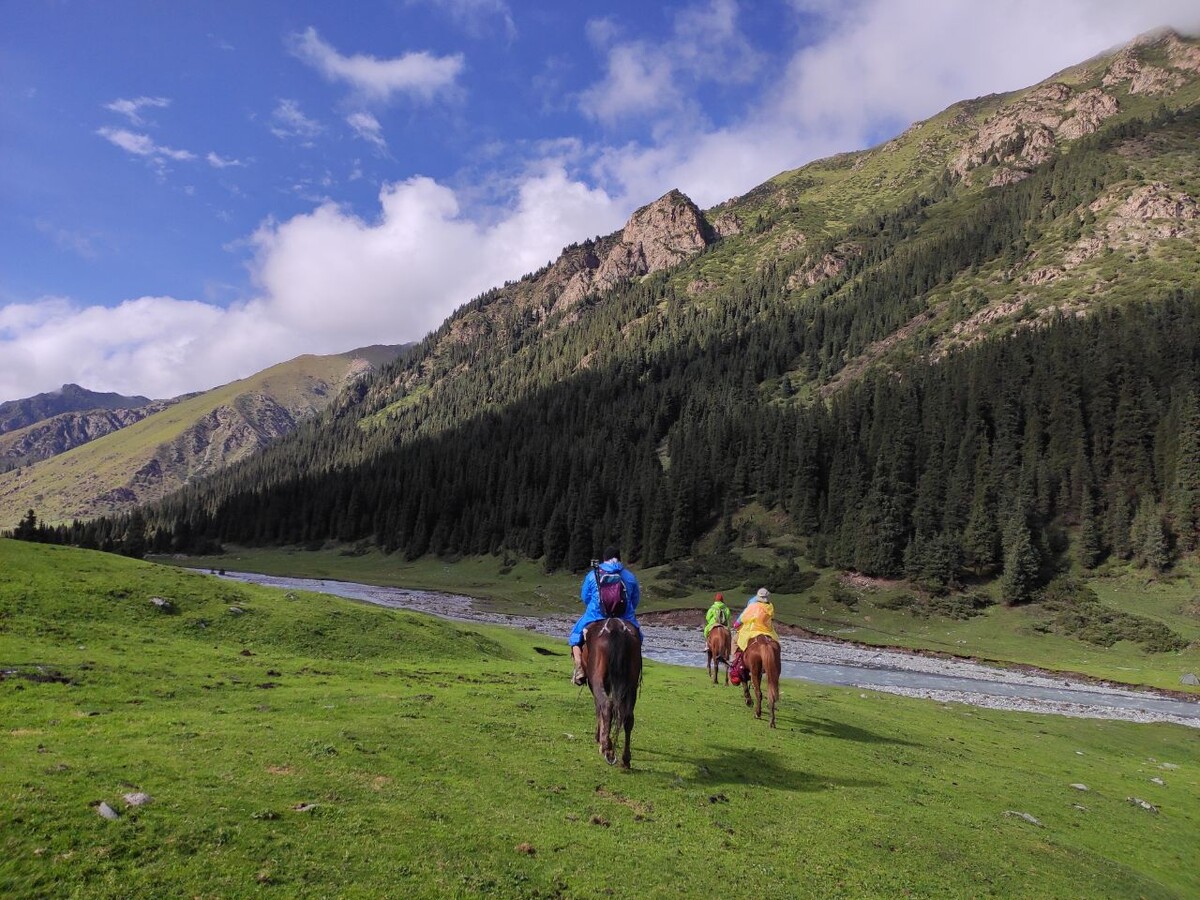 Алтын-Арашан. Кыргызстан