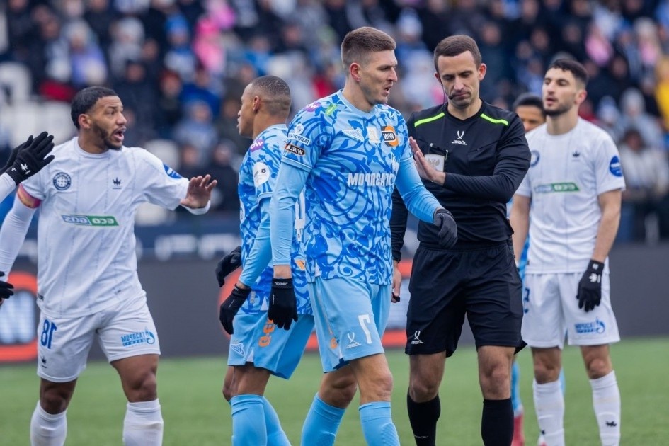 Соболев не в духе. 