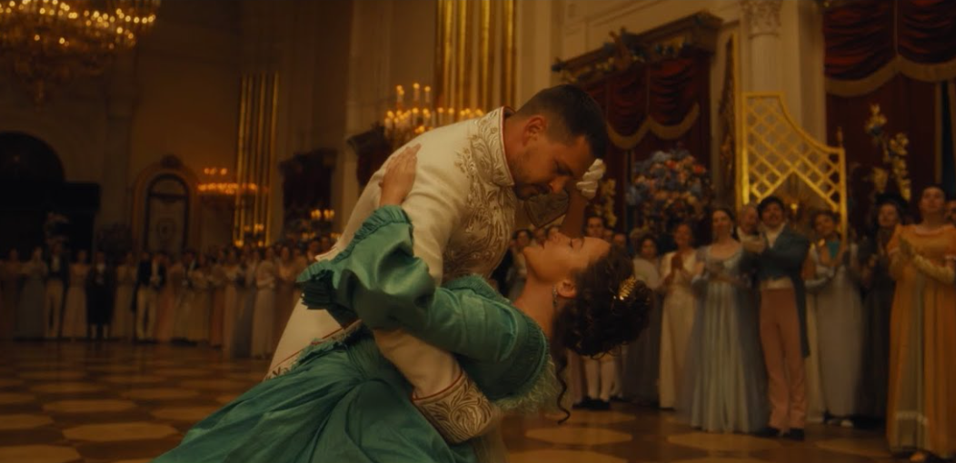 кадр из фильма Холоп2