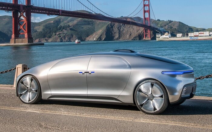 Mercedes-Benz F 015 лишен приборной доски. Фото: hdpic.club