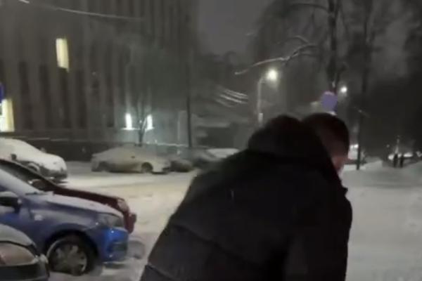 Кадр из видео/Telegram-канал «Плохие новости 18+»   📷