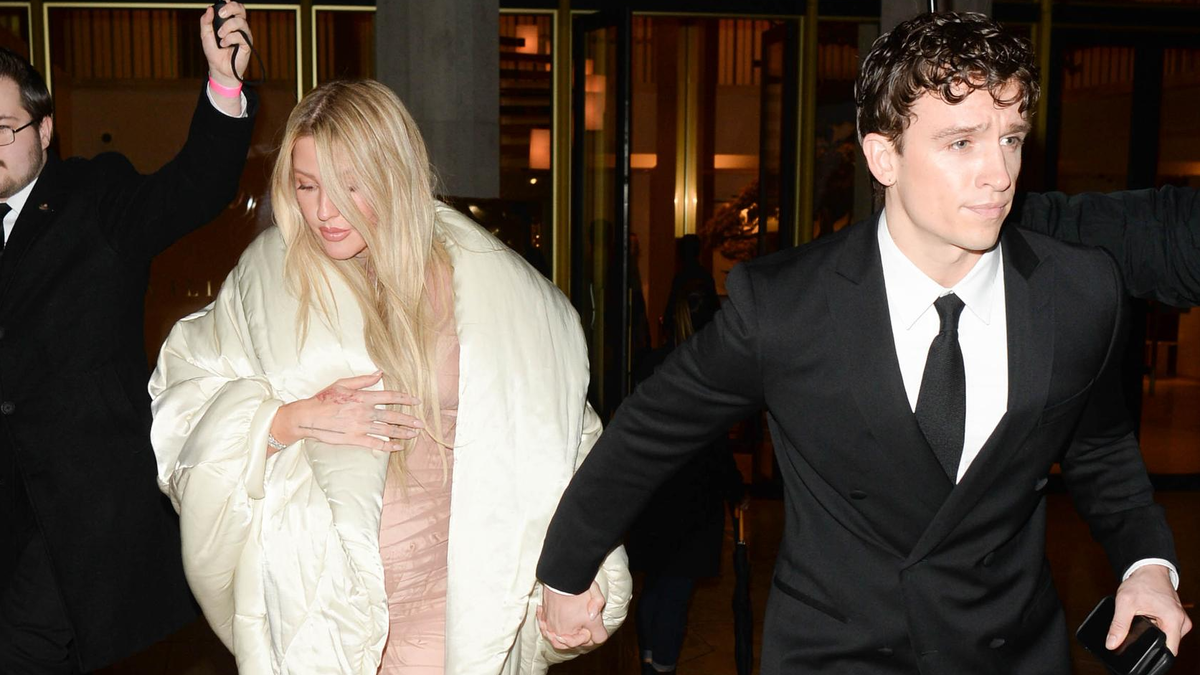    Элли Голдинг с Боу Минниером. Фото: Getty Images