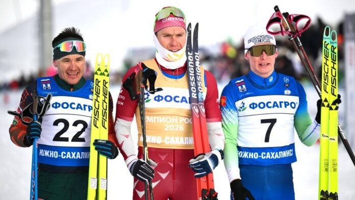 Слева направо - Андрей Мельниченко, Александр Большунов, Евгений Семяшкин.