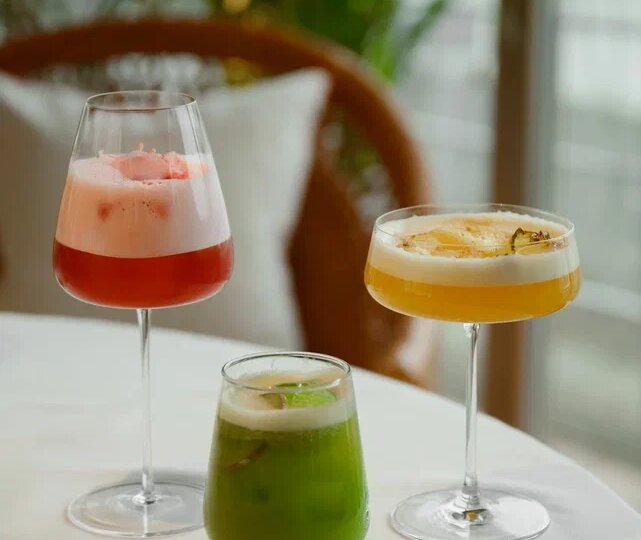 Alvichi & Ласточка: весенний ренессанс, подарки и коктейли!