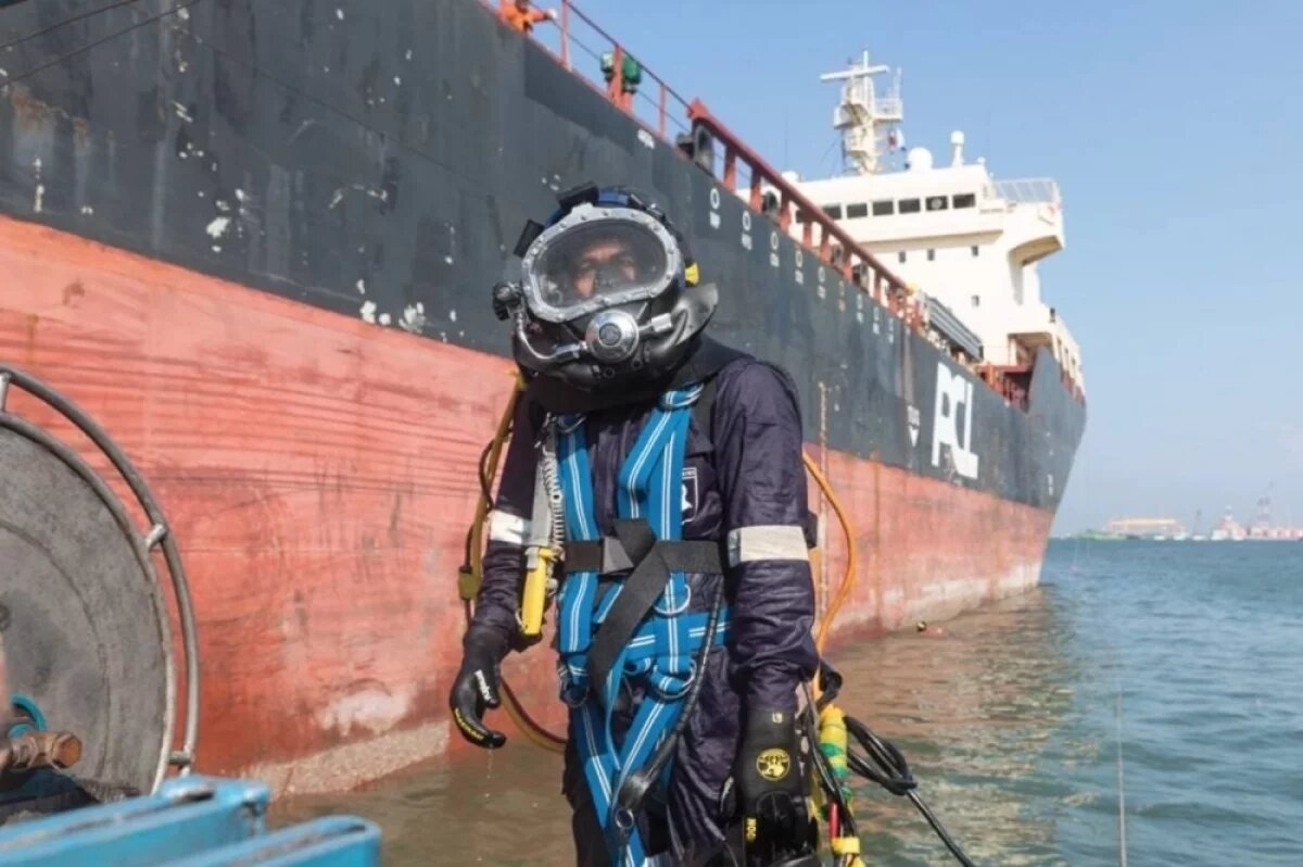    У водолазов Владивостока прокуратура выявила нарушения охраны труда