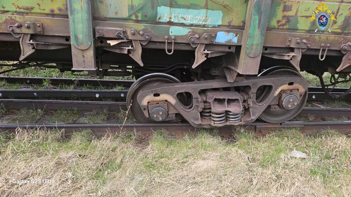    сход вагонов Омская область