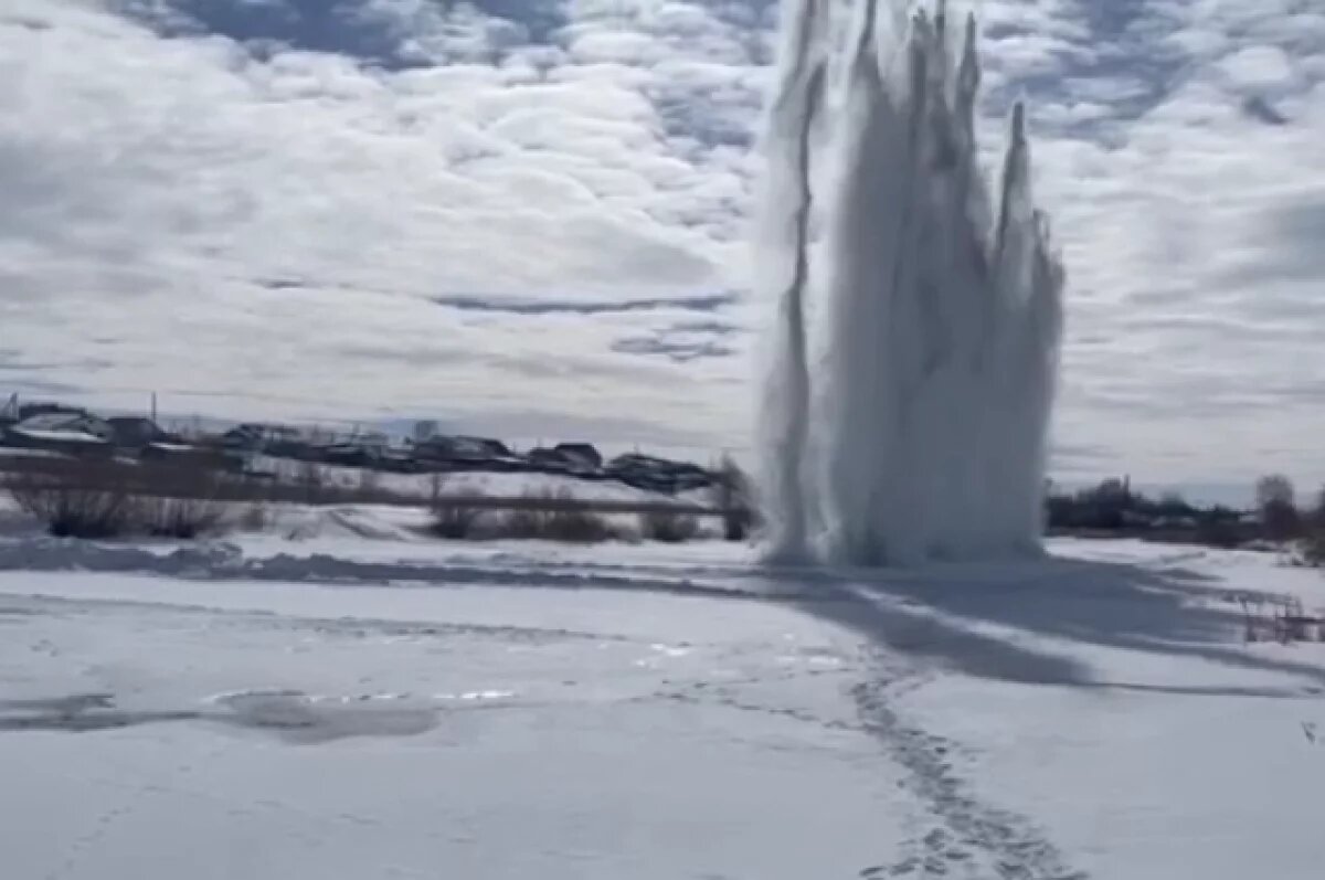    В Челябинской области начали взрывать лёд на водоёмах