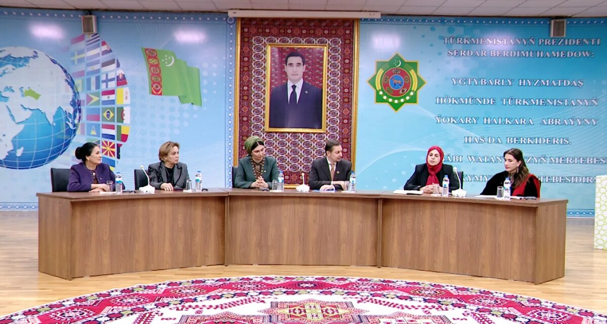    Цветокоррекция оригинального изображения была произведена с использованием ИИ "Ниязов 2.0"