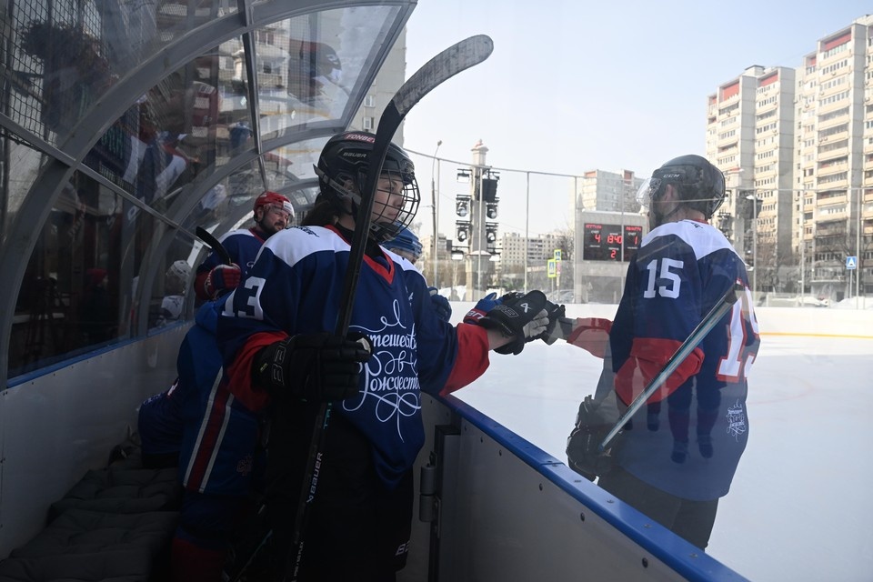    На Кубани любят хоккей Михаил ФРОЛОВ