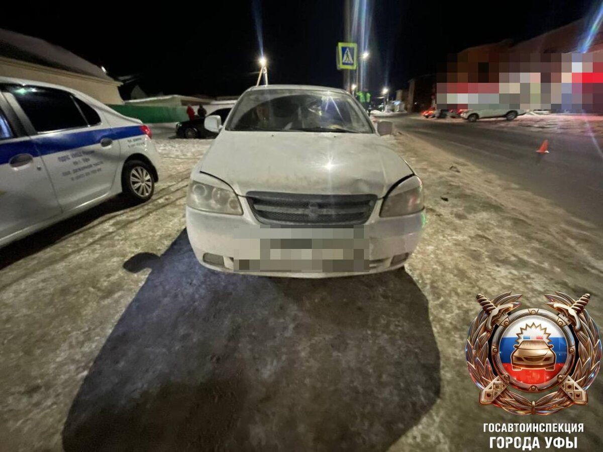    Девочку отбросило на встречную машину после наезда иномарки в Уфе