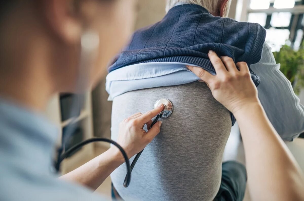    Ученые считают, что диеты с высоким содержанием сахара могут также способствовать воспалению дыхательных путей и росту бактерий в легких.