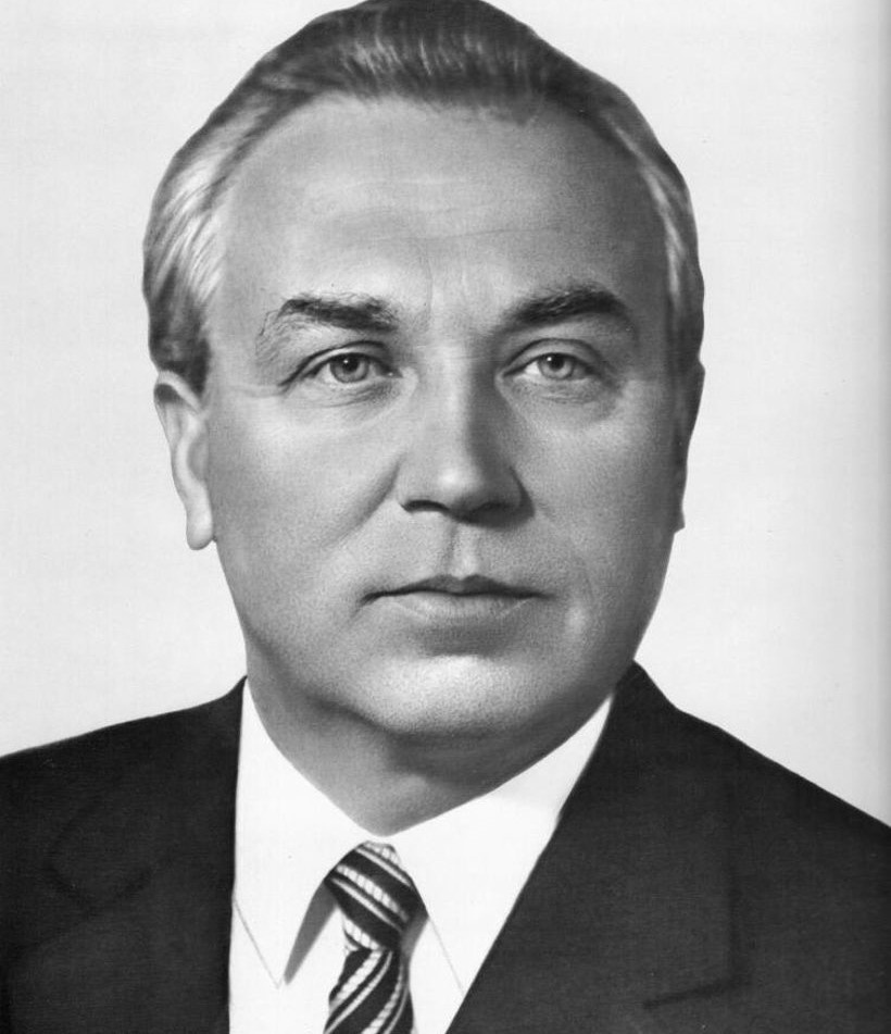 Григорий Романов