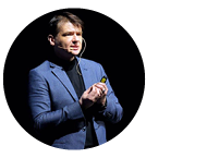 Денис Великжанин