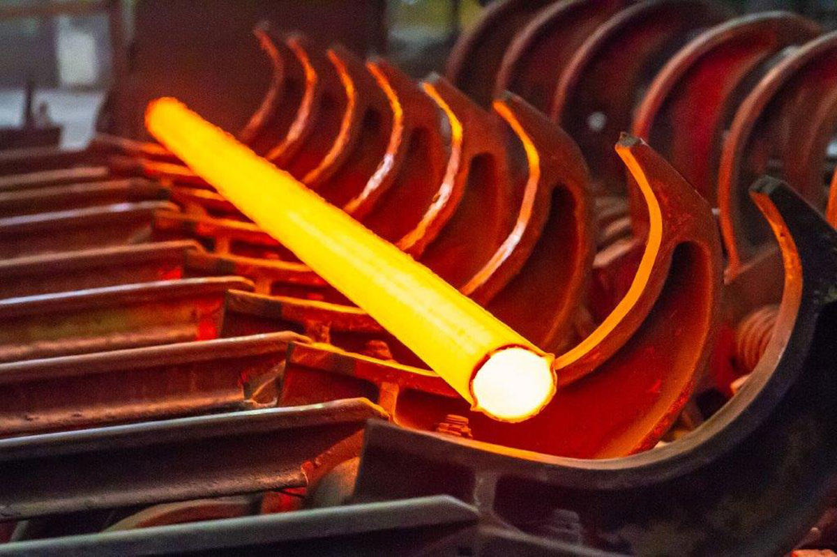    На Синарском трубном заводе после модернизации запустили ключевой трубопрокатный агрегат ТПА-140