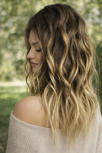 5 быстрых укладок на длинные волосы, которые держатся 2–3 дня