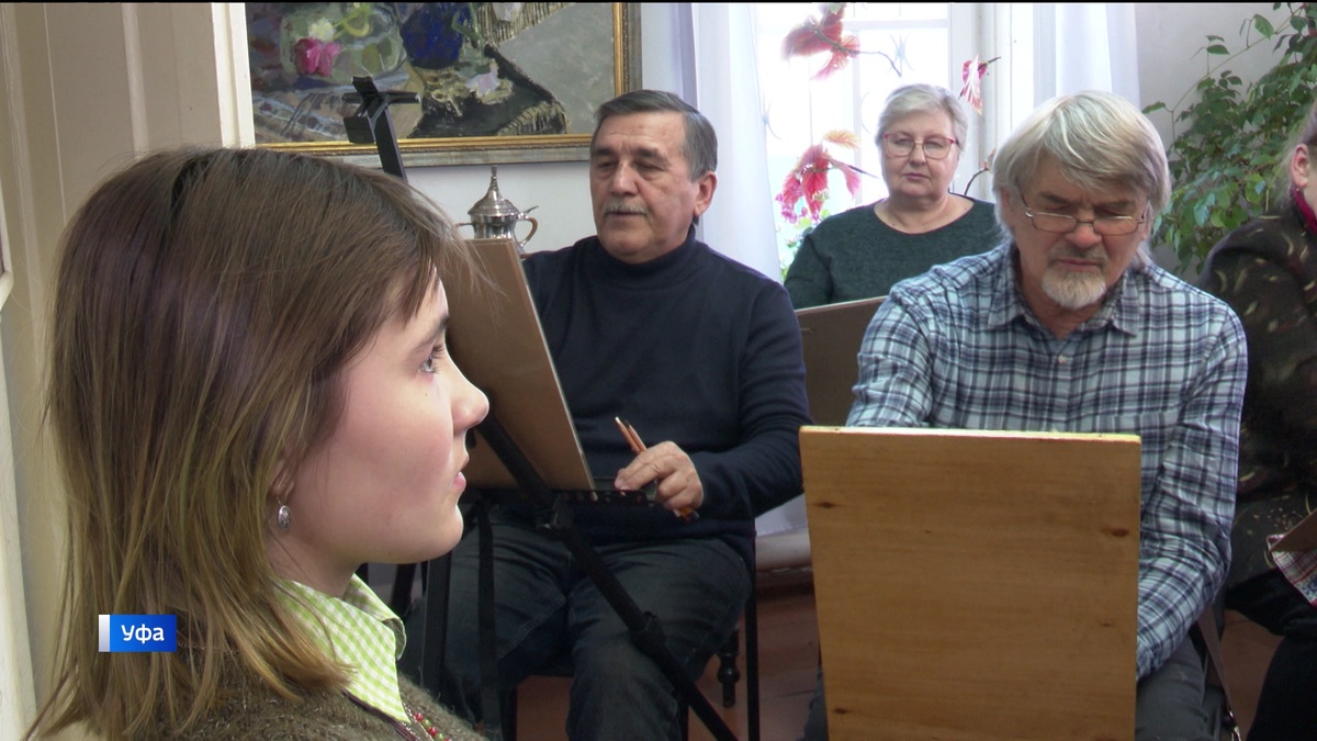    Наброски с натуры: 15 художников устроили «Рисовальные дни» в доме-музее Тюлькина в Уфе