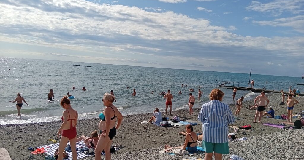 Пляжи Адлера – Отзыв с РЕАЛЬНЫМИ Фото и Описанием Лучших Пляжей Курорта в 2026