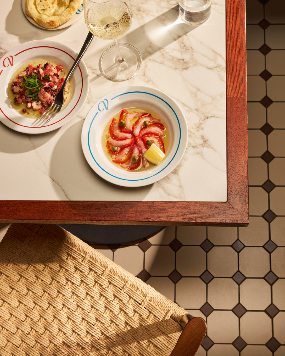 Крудо креветка и крудо осьминог. Vento. Osteria&Crudo