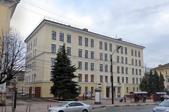    Пострадавшим в результате ракетного удара в Брянске раздадут ваучеры на продукты (фото: wikimedia commons/Андрей Осиновский)