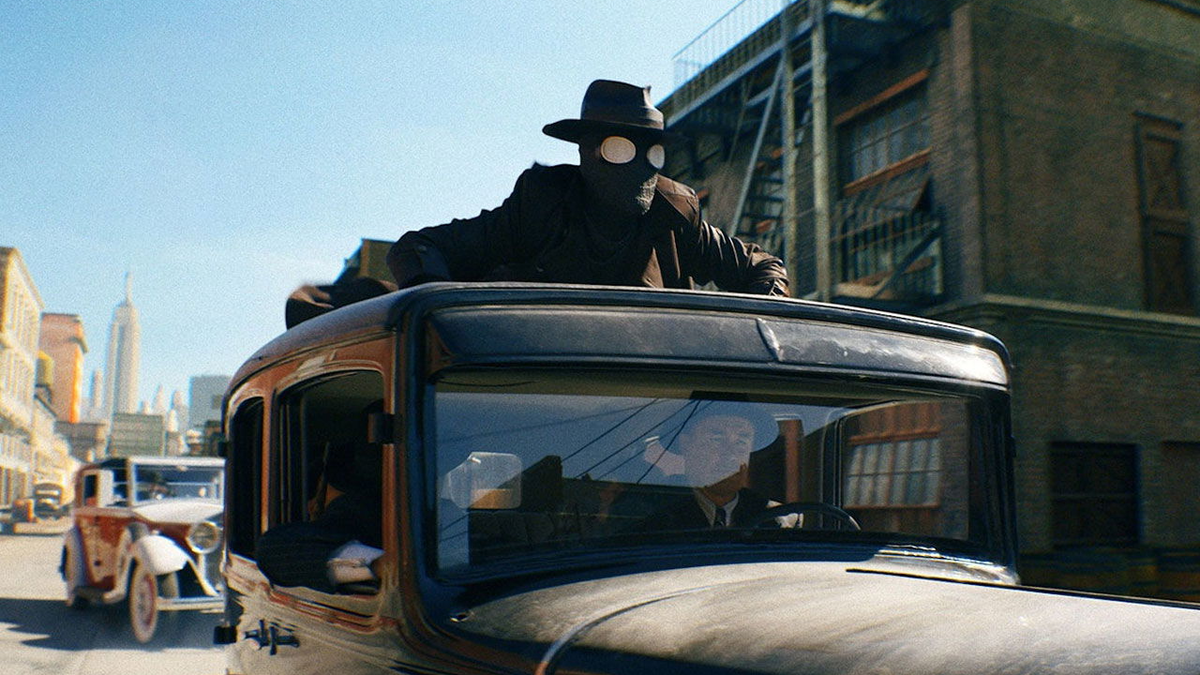 На новом кадре сериала «Паук-Нуар» показали автомобильную погоню