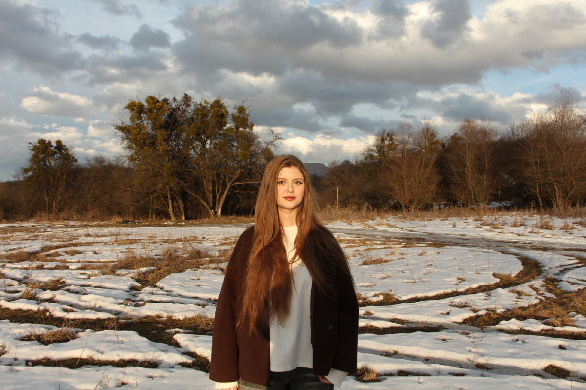 Вика во время каникул на малой родине, в КЧР. 