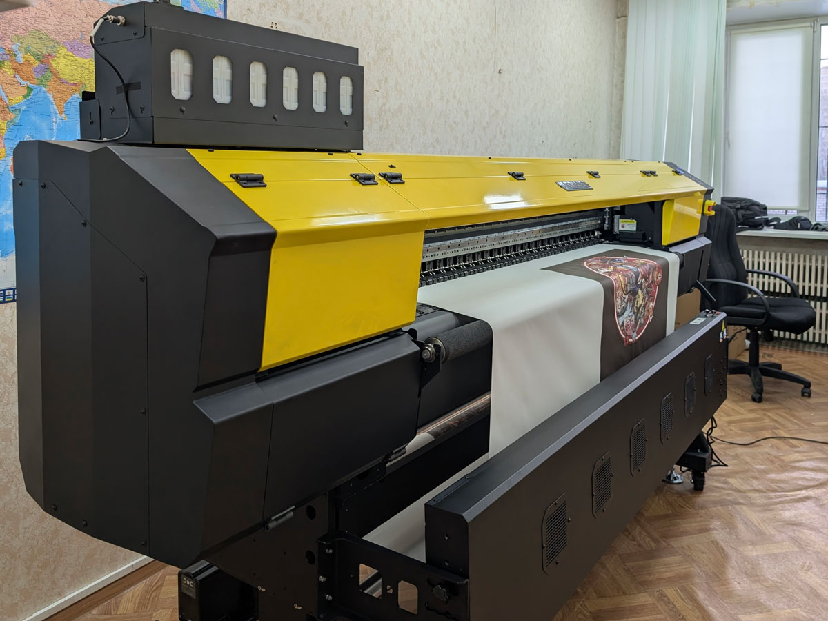 «Текстиль и Технологии» установила принтер TRUJET M3 в «Спорттек»