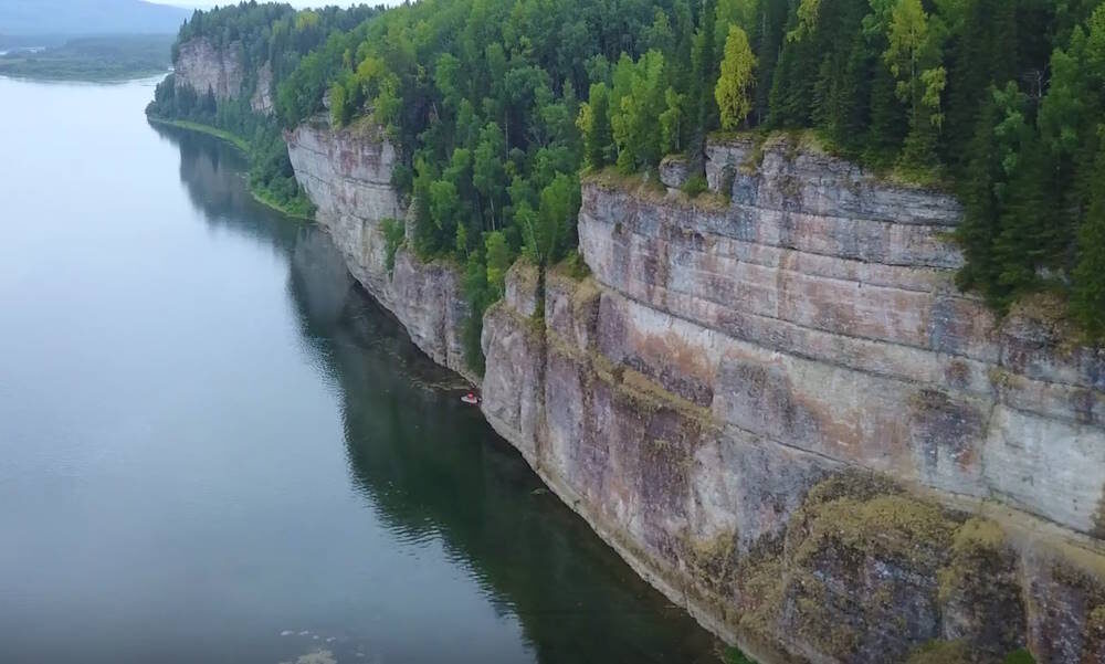 Скальная гряда Ветлан в Пермском крае. 